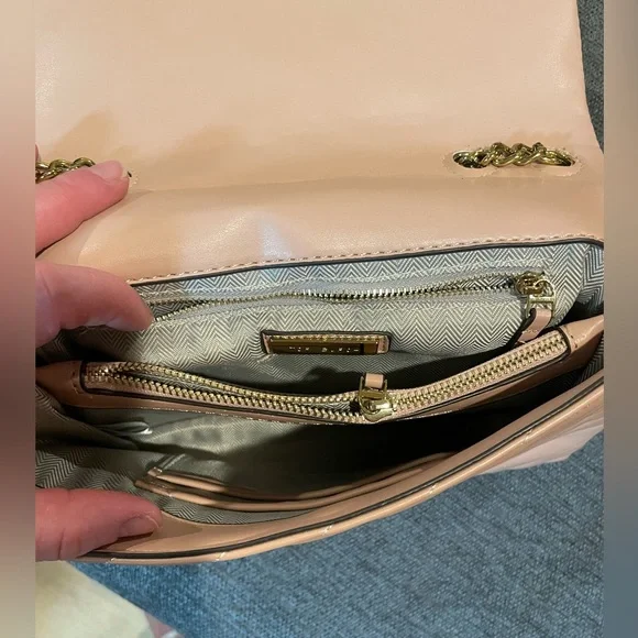 Brand new Tory Burch purse - Picture 3 of 5